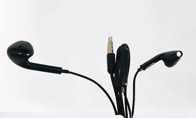 Tai nghe điện thoại nhét tai PQK 01 âm thanh cực êm, có mic