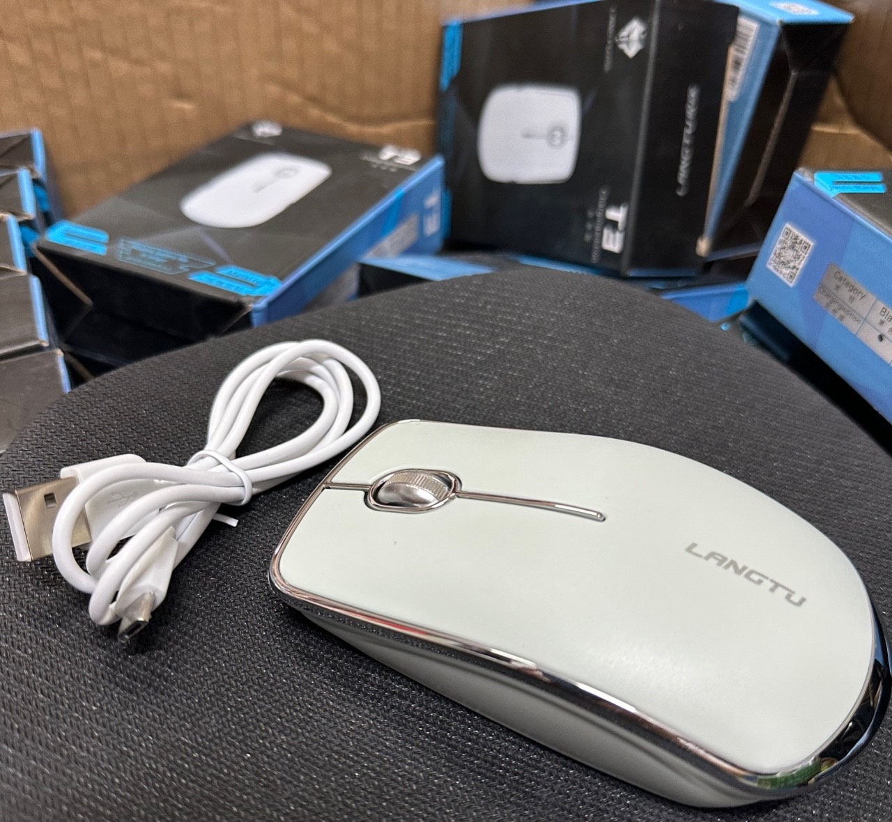 Chuột không dây pin sạc T3 hãng langtu Chống ồn, thích hợp cho học sinh, dân văn phòng-Màu hồng/Trắng